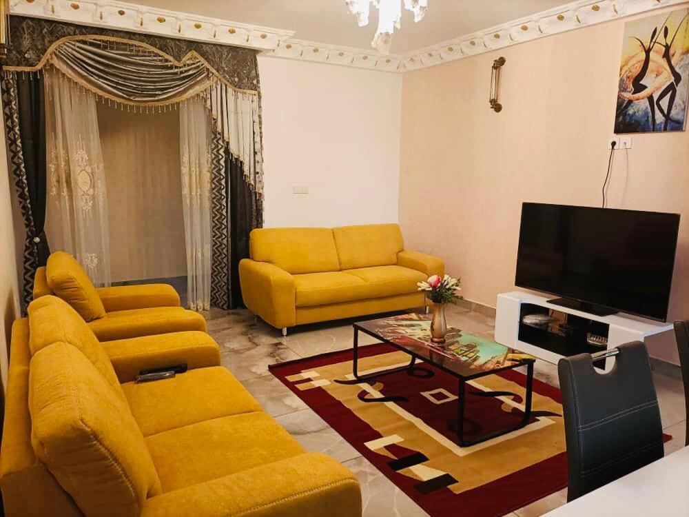 Residence Ambassa Etienne & Therese Yaoundé 外观 照片
