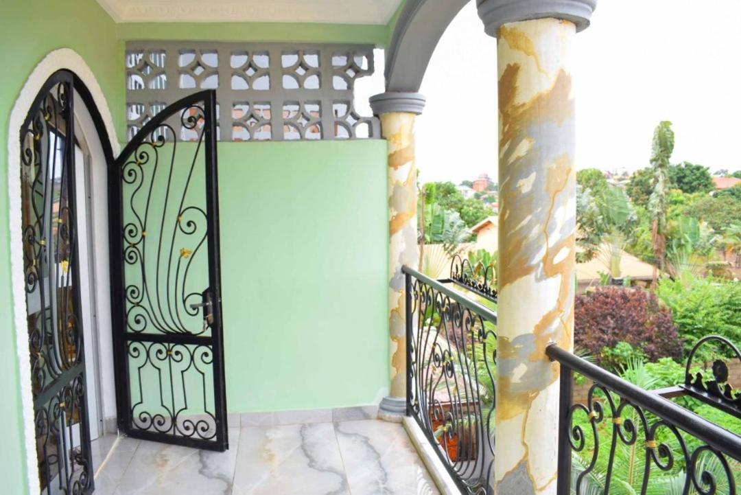 Residence Ambassa Etienne & Therese Yaoundé 外观 照片