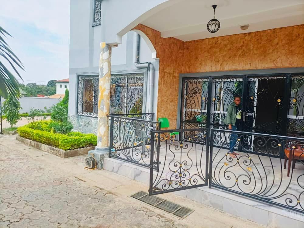 Residence Ambassa Etienne & Therese Yaoundé 外观 照片